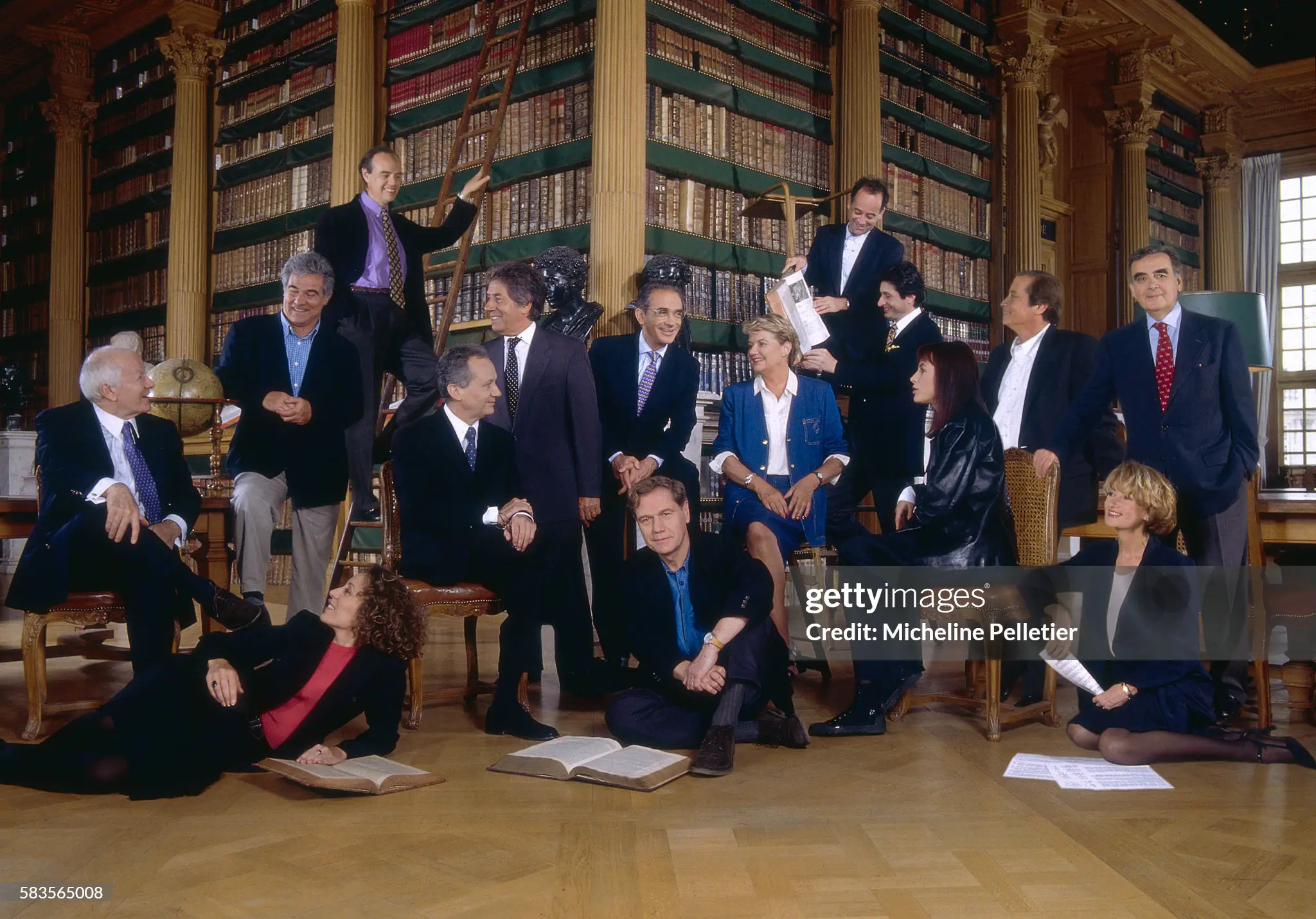 Bernard Rapp à France Télévision (au milieu) en 1997. (Source: Getty)